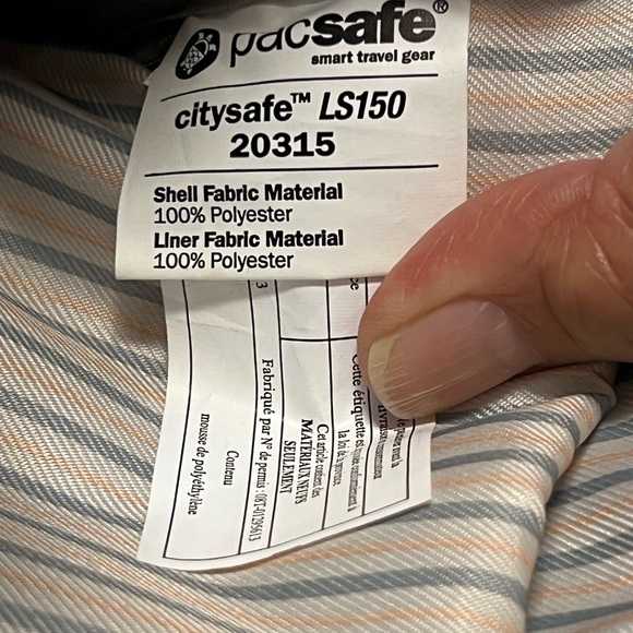 PacSafe Crossbody City Safe LS150 Series Turquoise Navy Adjustable Strap Preown - Picture 11 of 14